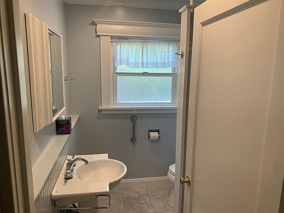 5th image of 750 Pershing Ave