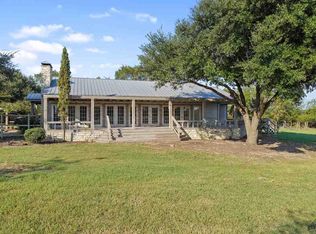 702 Noonday Rd, Chandler, TX 75758