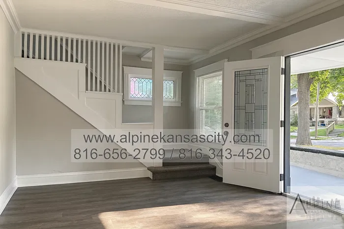 4 bed, 2.0 bath, 2300 sqft, $1,720 — Photo 2