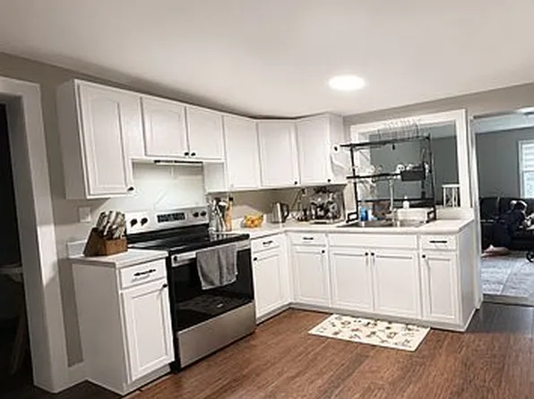 900 Audrey Hardy Rd, Starr, SC 29655