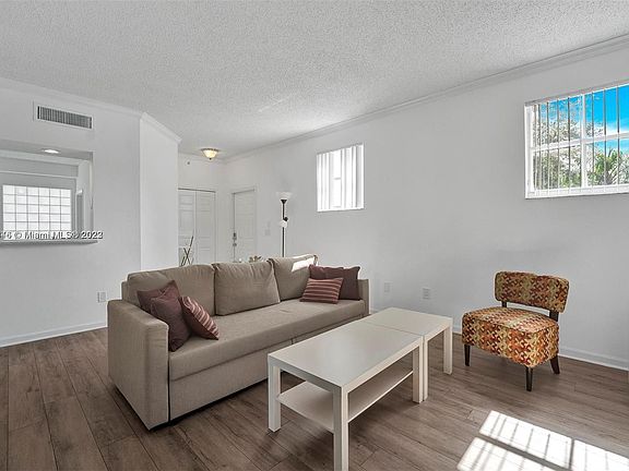 2nd image of 3175 NE 184th St APT 3201