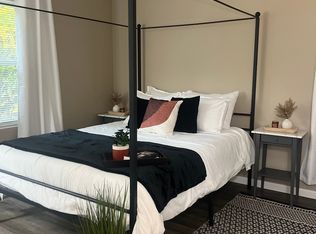 118 McManus St, Davenport, IA 52804