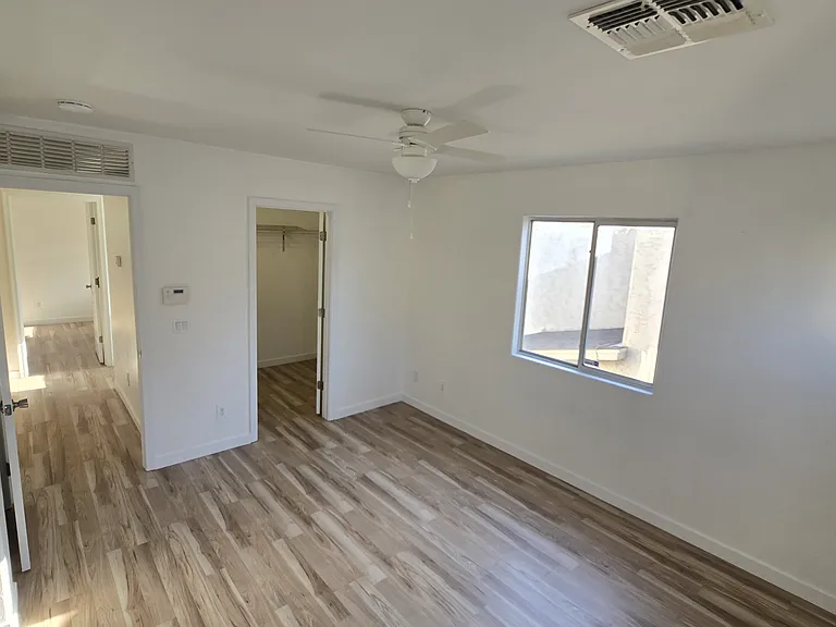 6622 W Polk St — Photo 11