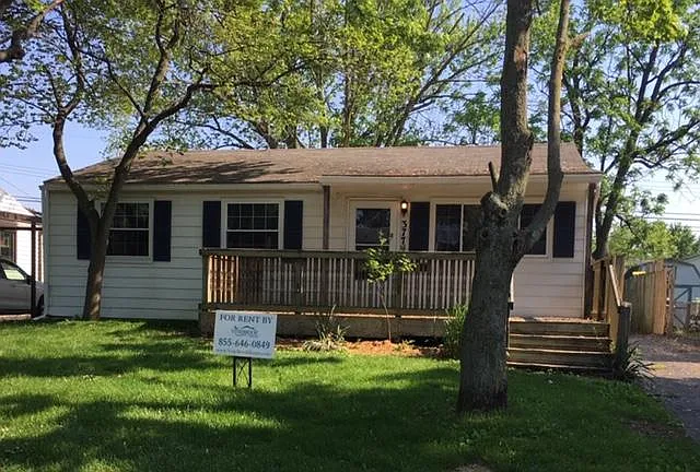 3774 Lynward Rd photo 1