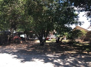 511 Lakeshore Loop, Tow, TX 78672