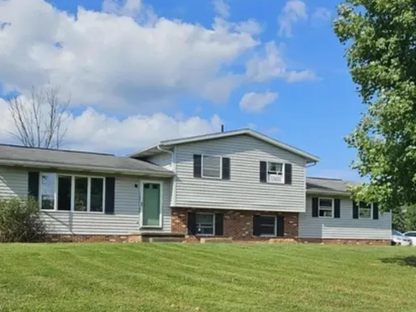 9555 Frazeysburg Rd, Dresden, OH 43821