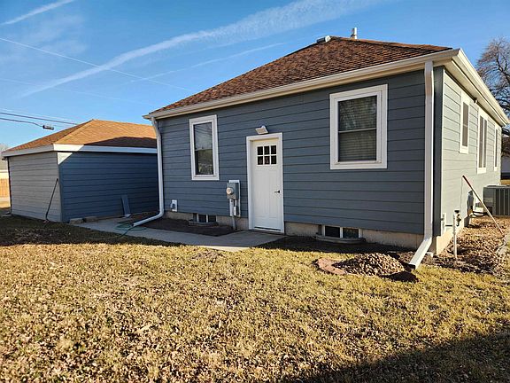 2nd image of 1440 Kozy Dr