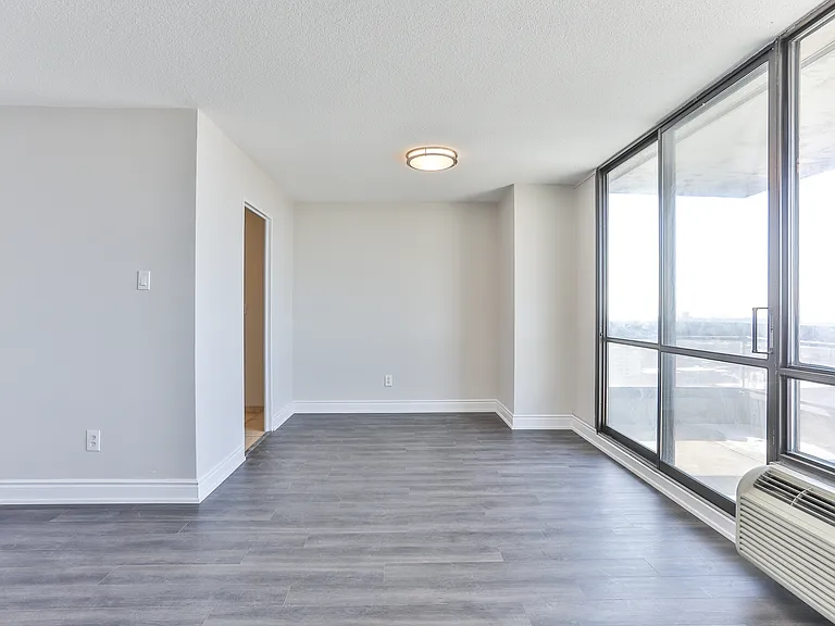 500 Duplex Ave #1606 — Photo 18