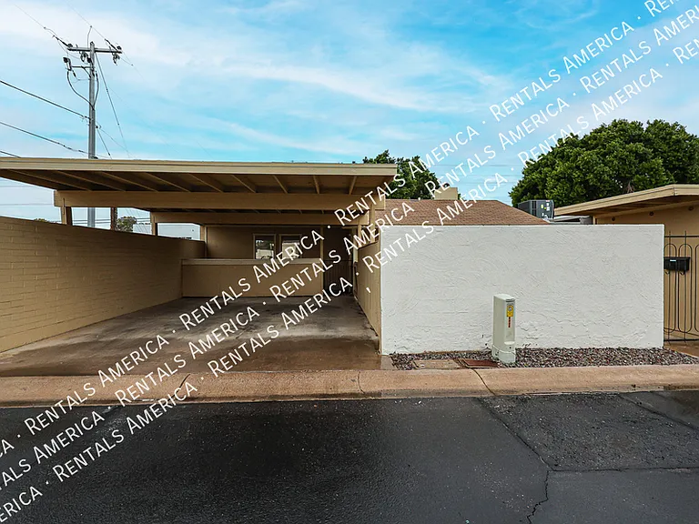 6626 N Majorca Ln W — Photo 1