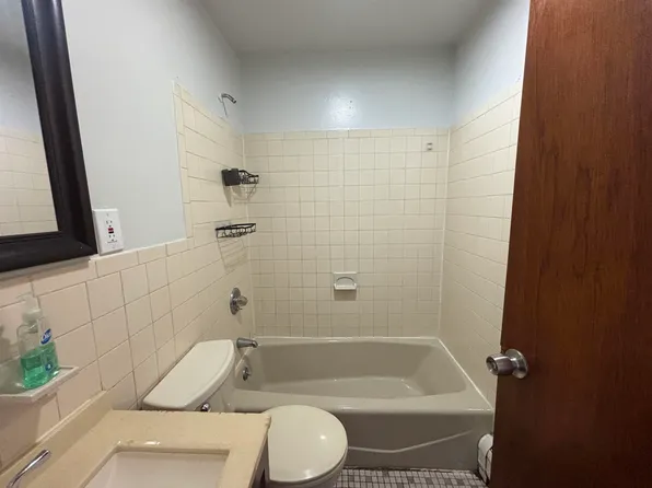 445 Ogden Avenue image 8 of 10