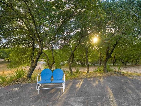4th image of 117 Hill Country Trl
