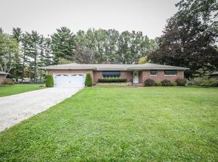 3699 Summit Rd, Ravenna, OH 44266