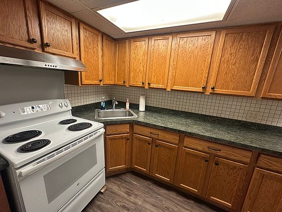 5th image of 516 Oakwood St #520A