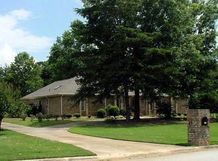690 Birkdale Dr, Fayetteville, GA 30215