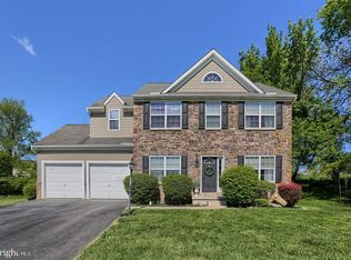 114 Lantern Ln, Lancaster, PA 17602