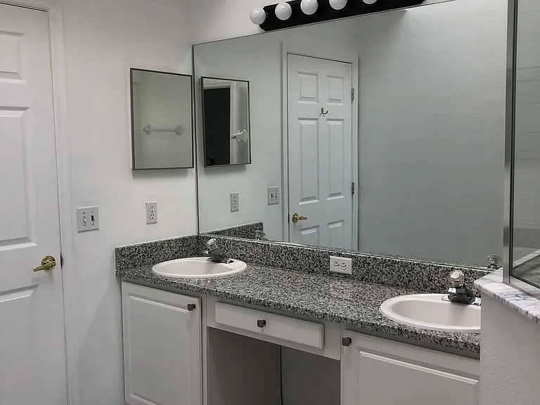 126 Oak Promenade Ct — Photo 27