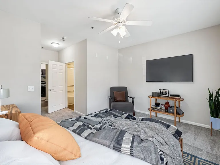 Summit - 3 Bed / 2 Bath - 1,330 Sq.Ft.