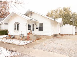 1210 Ohio Ave, Windsor, IL 61957