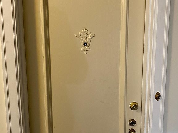 5th image of 2160 Van Ness Ave #8