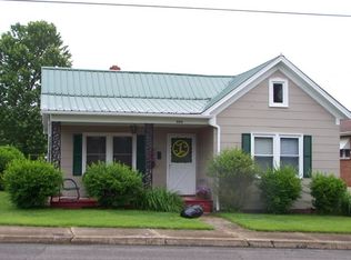 500 W Oldtown St, Galax, VA 24333