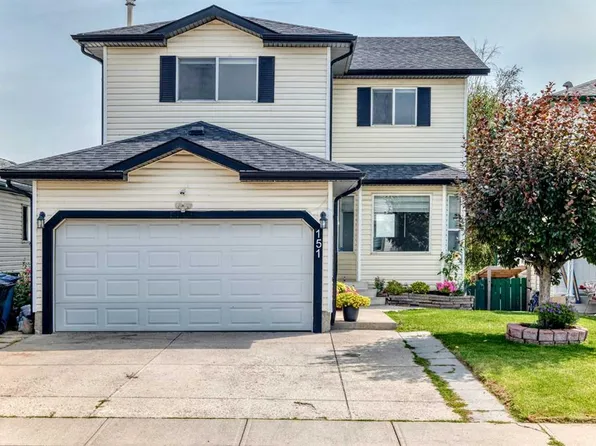 151 W Applestone Park SE, Calgary, AB T2A 7W2