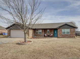 14220 N Mandy Rd, Tahlequah, OK 74464