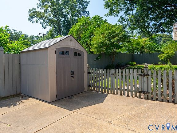 5th image of 8803 Greenford Dr