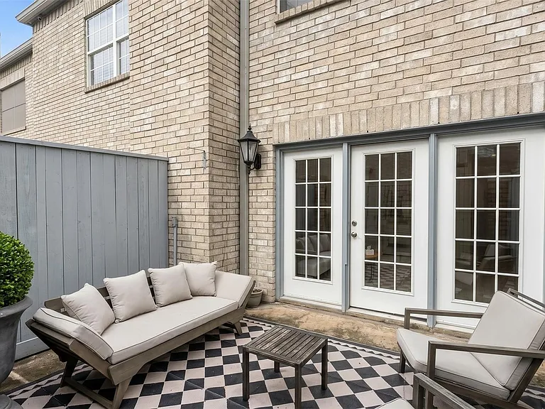 384 Wilcrest Dr #384 — Photo 8