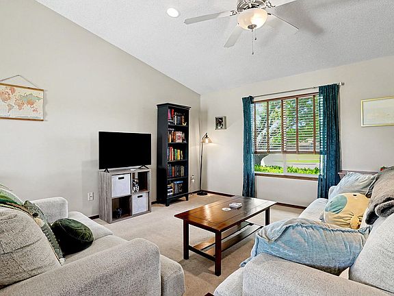 4th image of 13718 W Autumn Ridge St