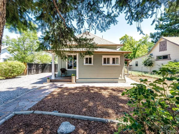 2832 S Acoma St, Englewood, CO 80110