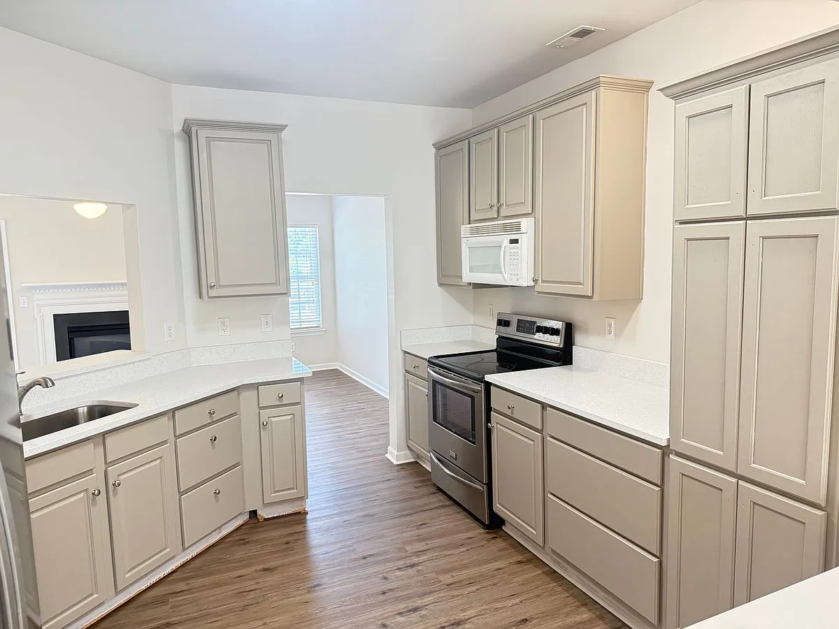 Building Photo - 9123 Washam Potts Rd #103