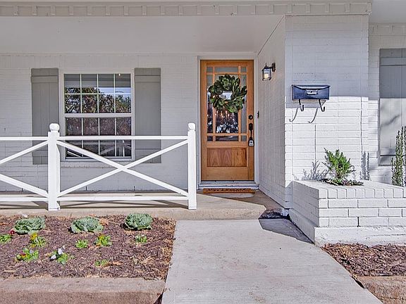4th image of 3428 Denbury Dr