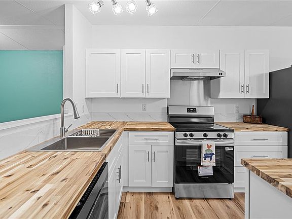 3rd image of 4824 NE 140th Ct