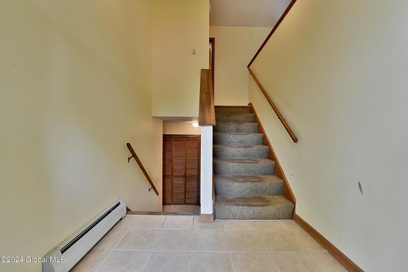 5th image of 12 Dorrer Avenue
