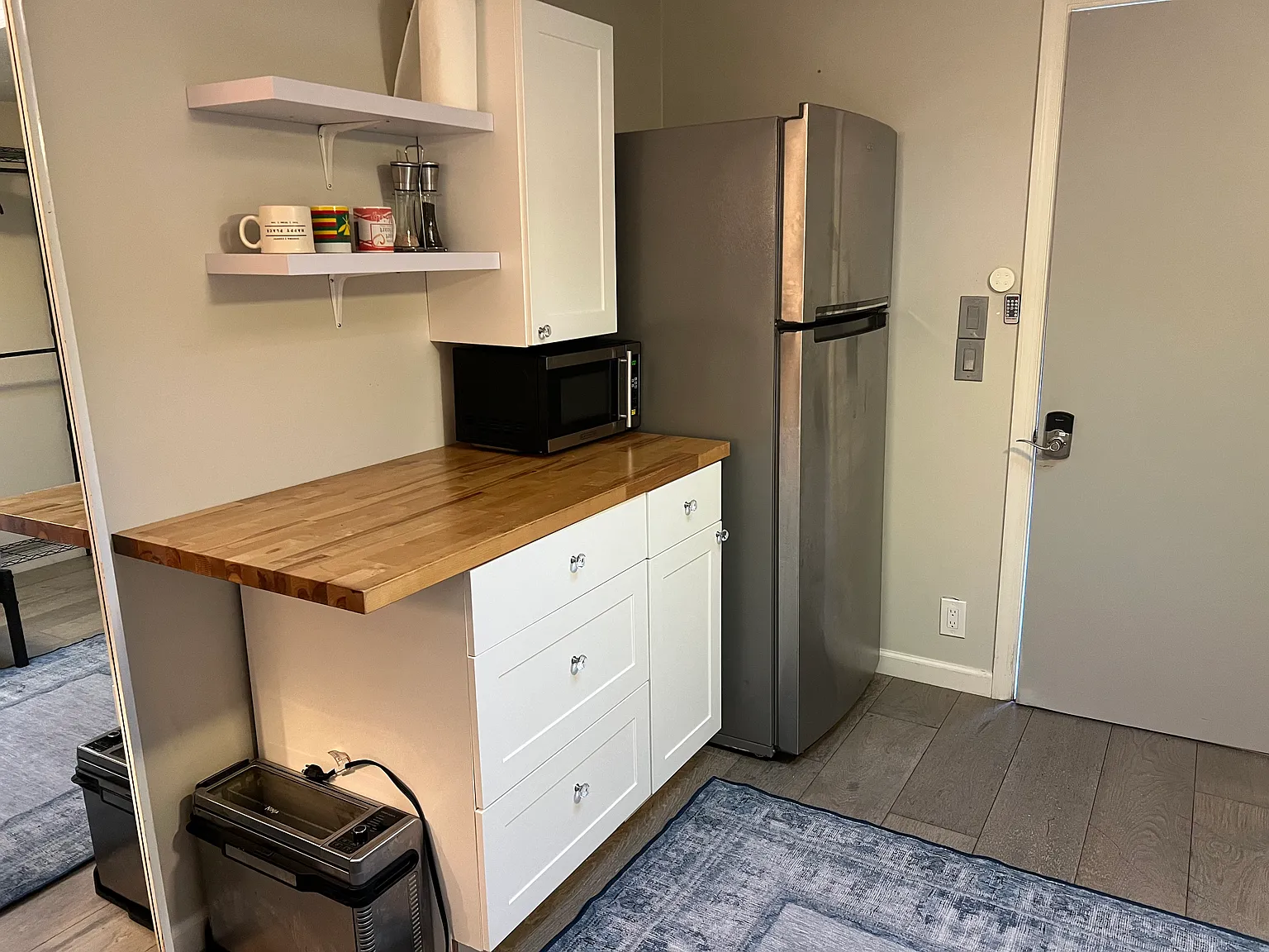 Studio, 400 sqft, $1,750 — Photo 4