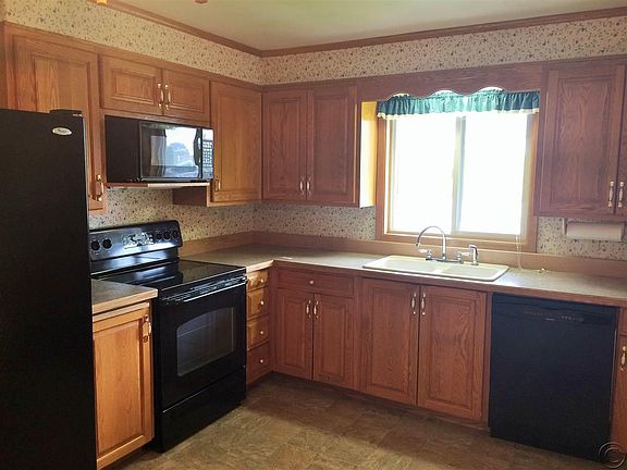 3rd image of 202 Pattee Canyon Dr