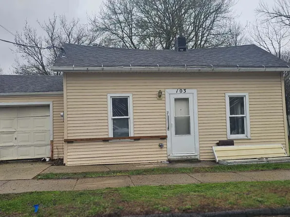 103 W Cherry St, Liberty Center, OH 43532