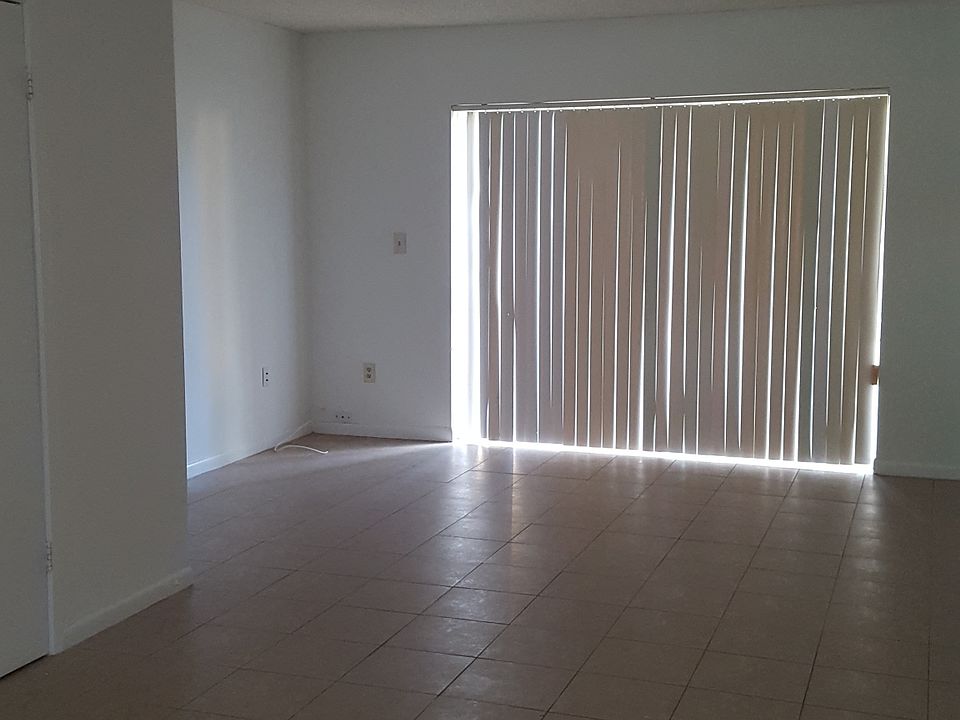 1st image of 4017 NW 90th Ave