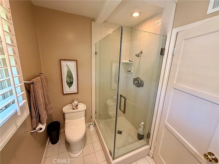 800 N Richman Ave — Photo 14