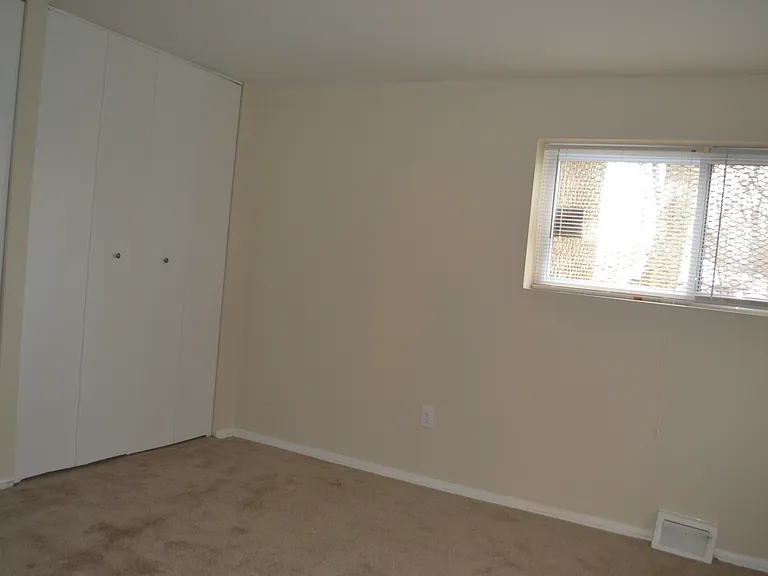 5525 Cadillac Ave — Photo 5