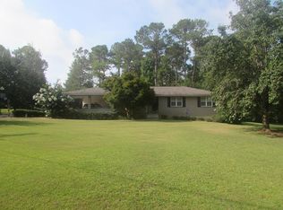 52 Pine Circle Dr, Blakely, GA 39823