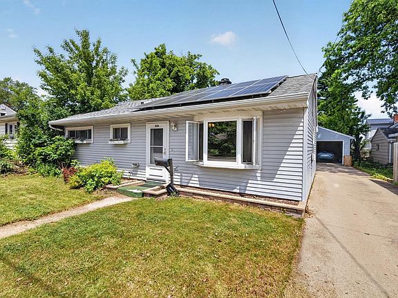 2nd image of 1618 E College AVENUE