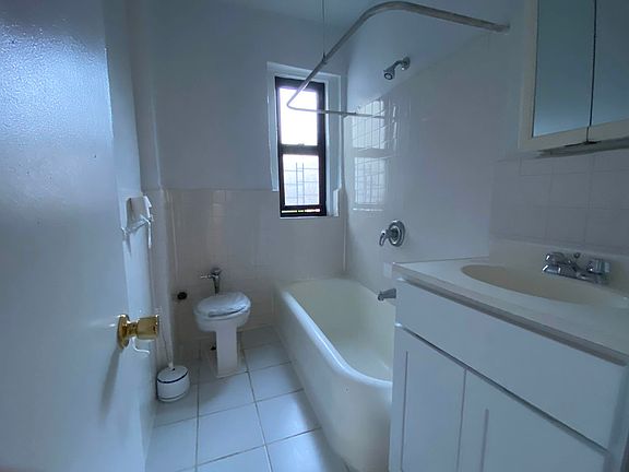 2nd image of 454 W 148th St #2D