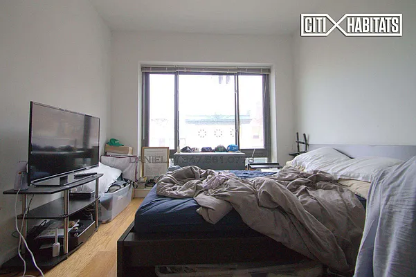 Rented by Citi Habitats | media 42