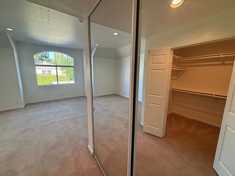 525 Orange Grove Pl — Photo 9