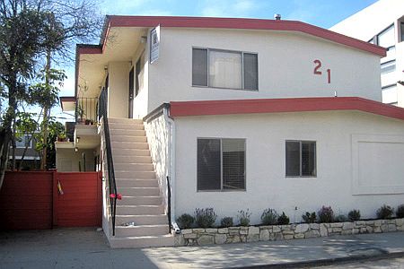 1st image of 21 S Venice Blvd APT 01