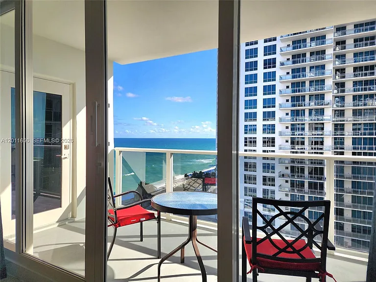 3505 S Ocean Dr #1217 — Photo 14