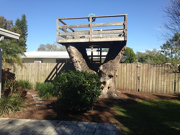 4th image of 3047 Lake Vista Dr