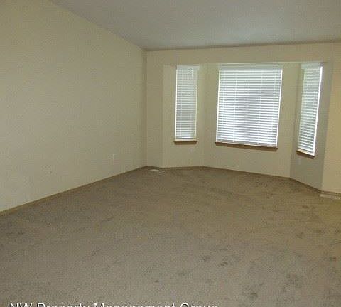 2nd image of 5016 109th St NE #A