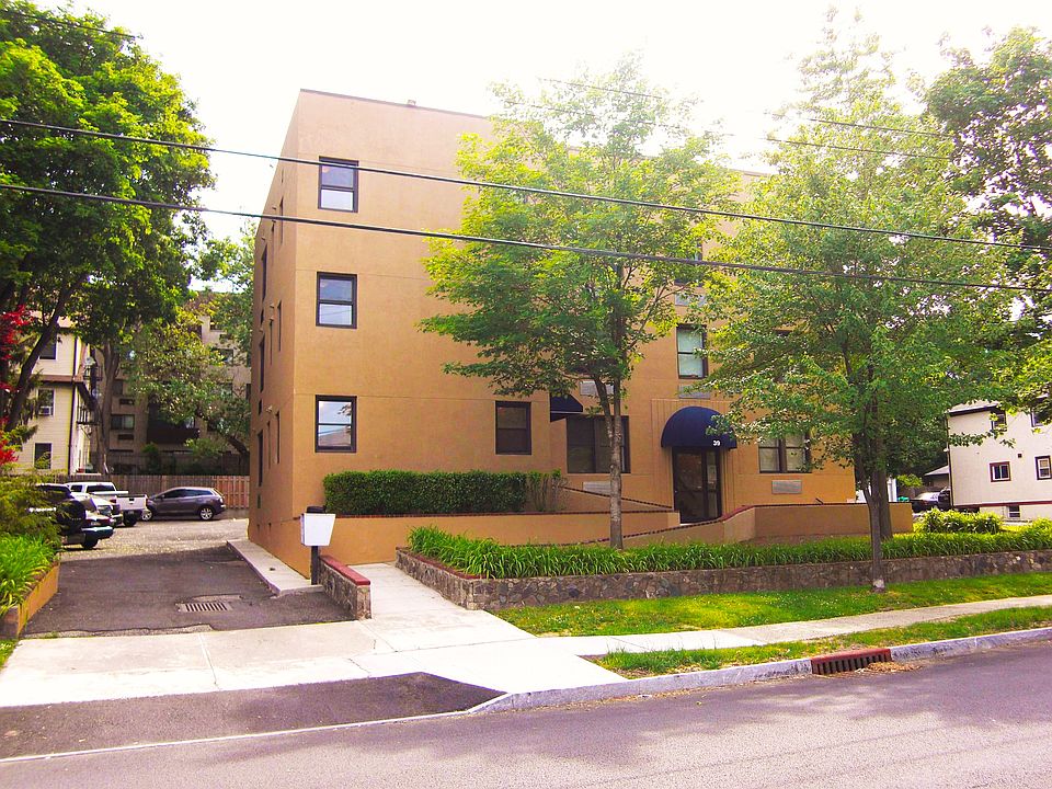 1st image of 39 Longview Ave APT 103